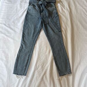 Abercrombie and Fitch ultra high rise jeans size 4 or 27 belted ruffle waist med